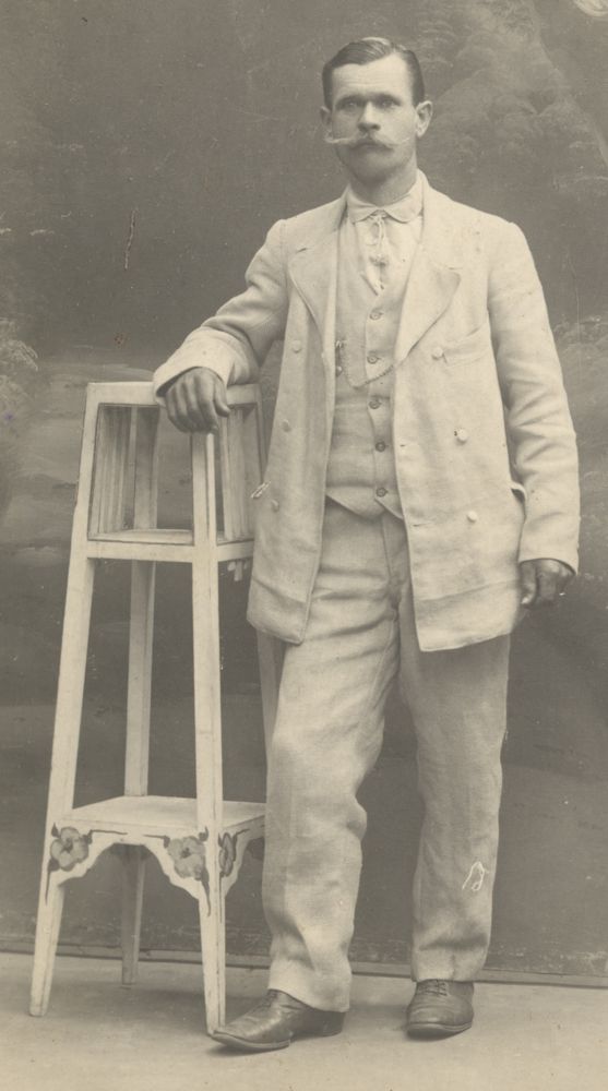 Konstantīns Rimvid-Mickevičs mežsargs